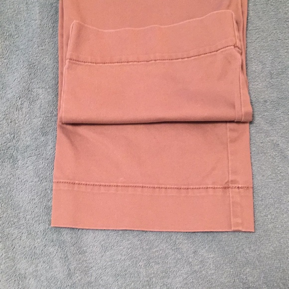 J. Crew Favorite Fit Capris - Picture 7 of 8